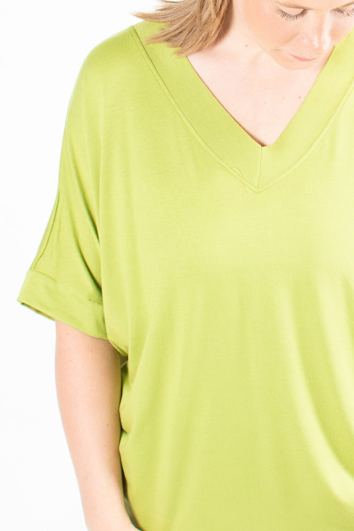 BASIC | V-neck | Lime