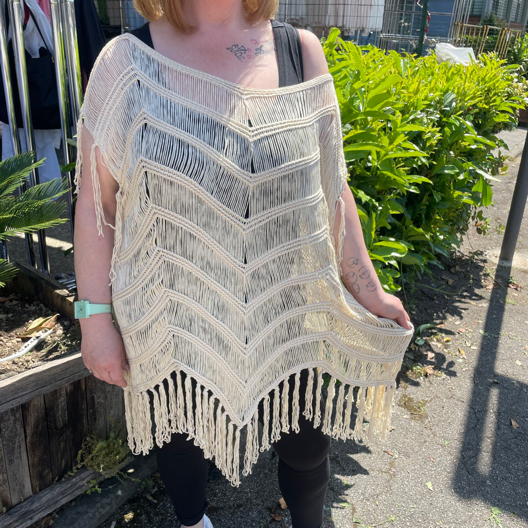 *PRE-ORDER* Gina Tassel Poncho | Cream