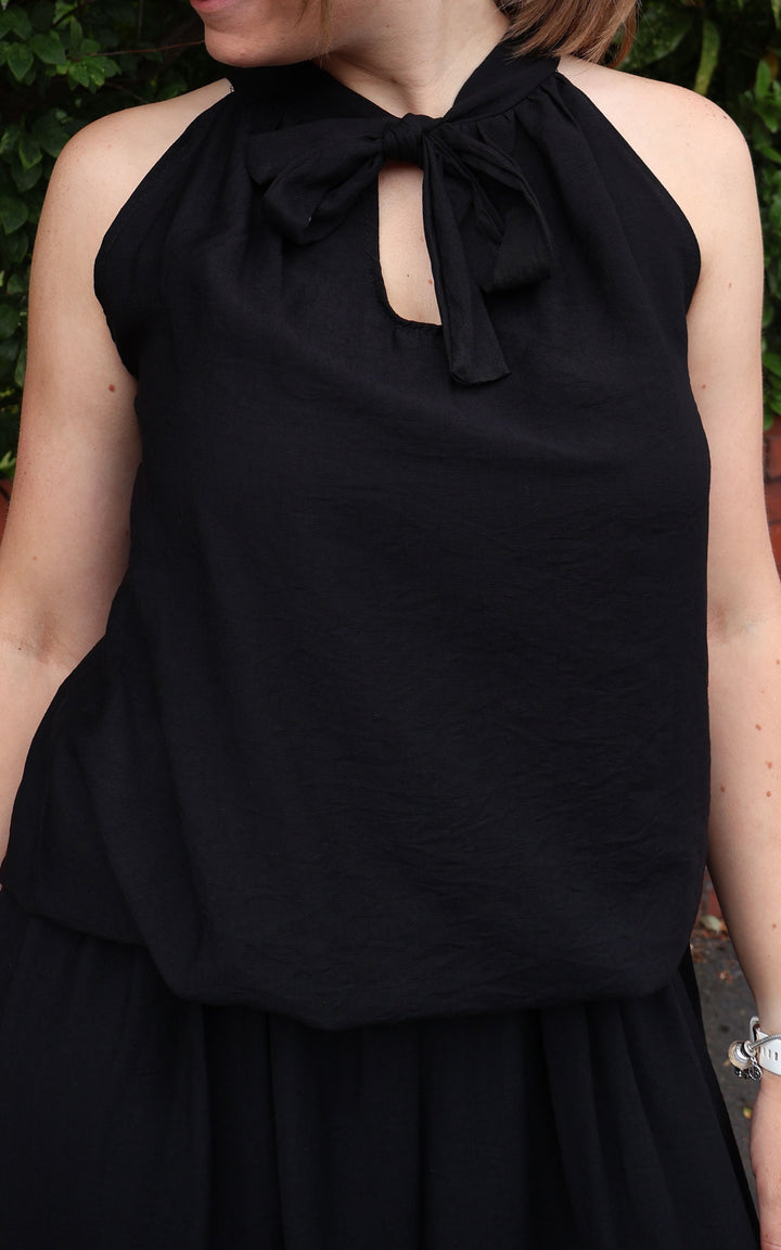 Tara Halterneck Top | Black