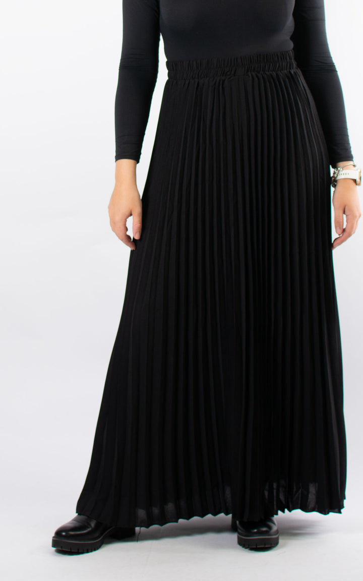 Lily Pleated Skirt | Black