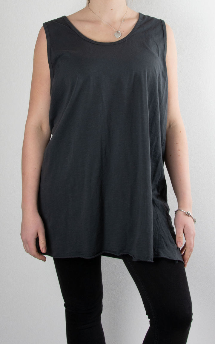 Basic Vest | Charcoal