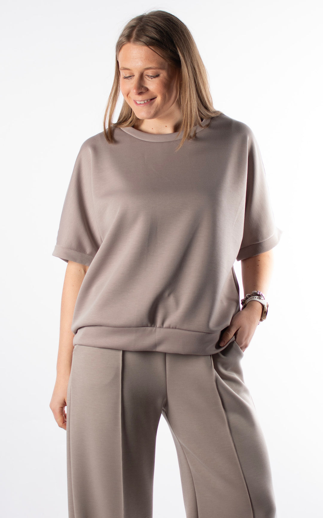 Addie Scuba T | Taupe