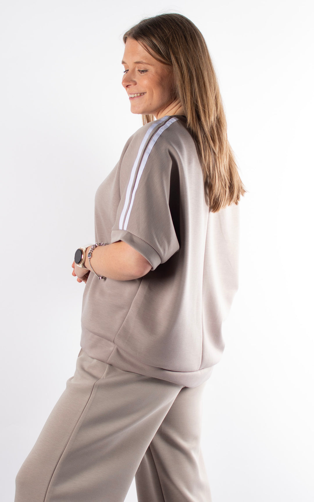 Addie Scuba T | Taupe