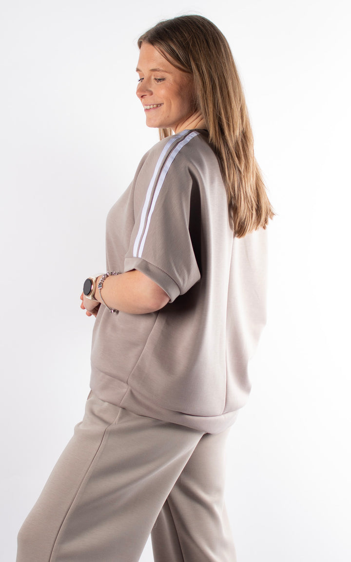 Addie Scuba T | Taupe