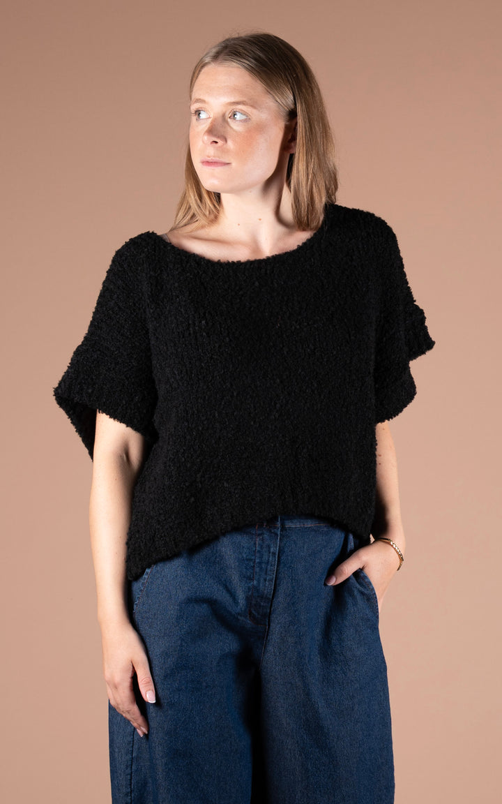 Aila Crop Jumper | Black