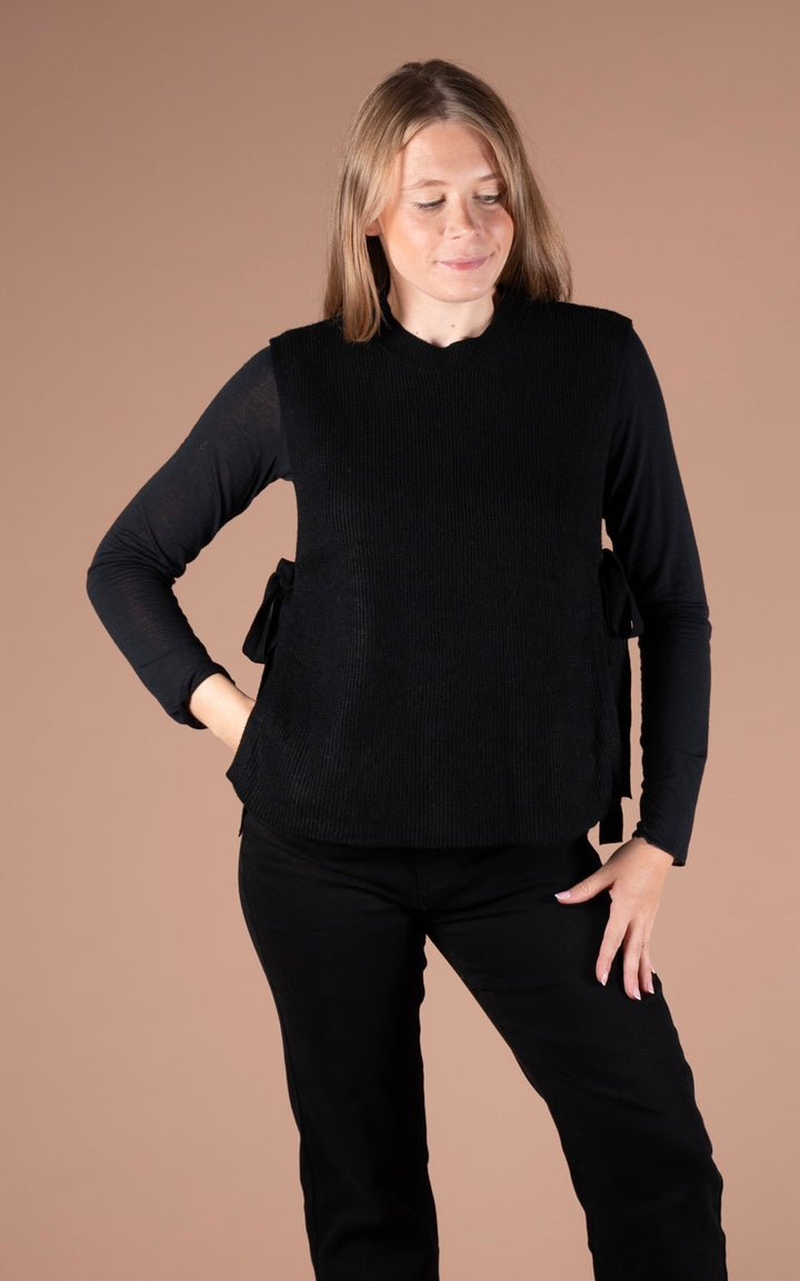Alba Side Tie Vest | Black