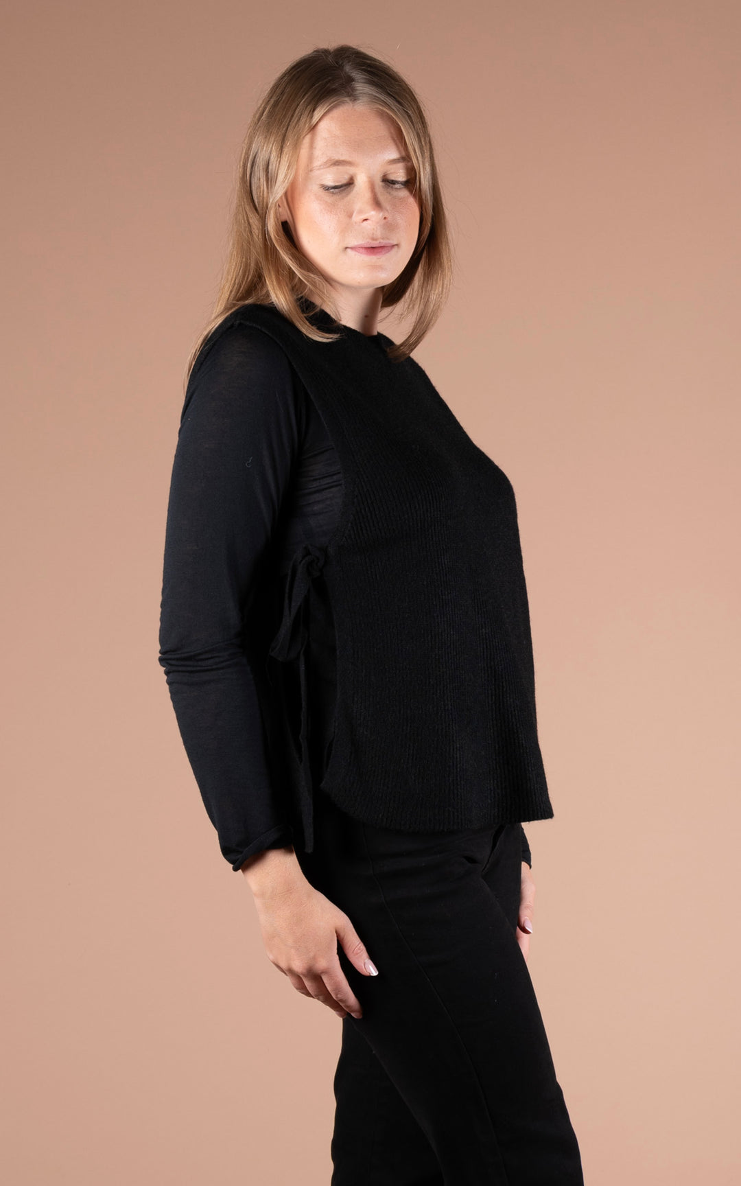 Alba Side Tie Vest | Black