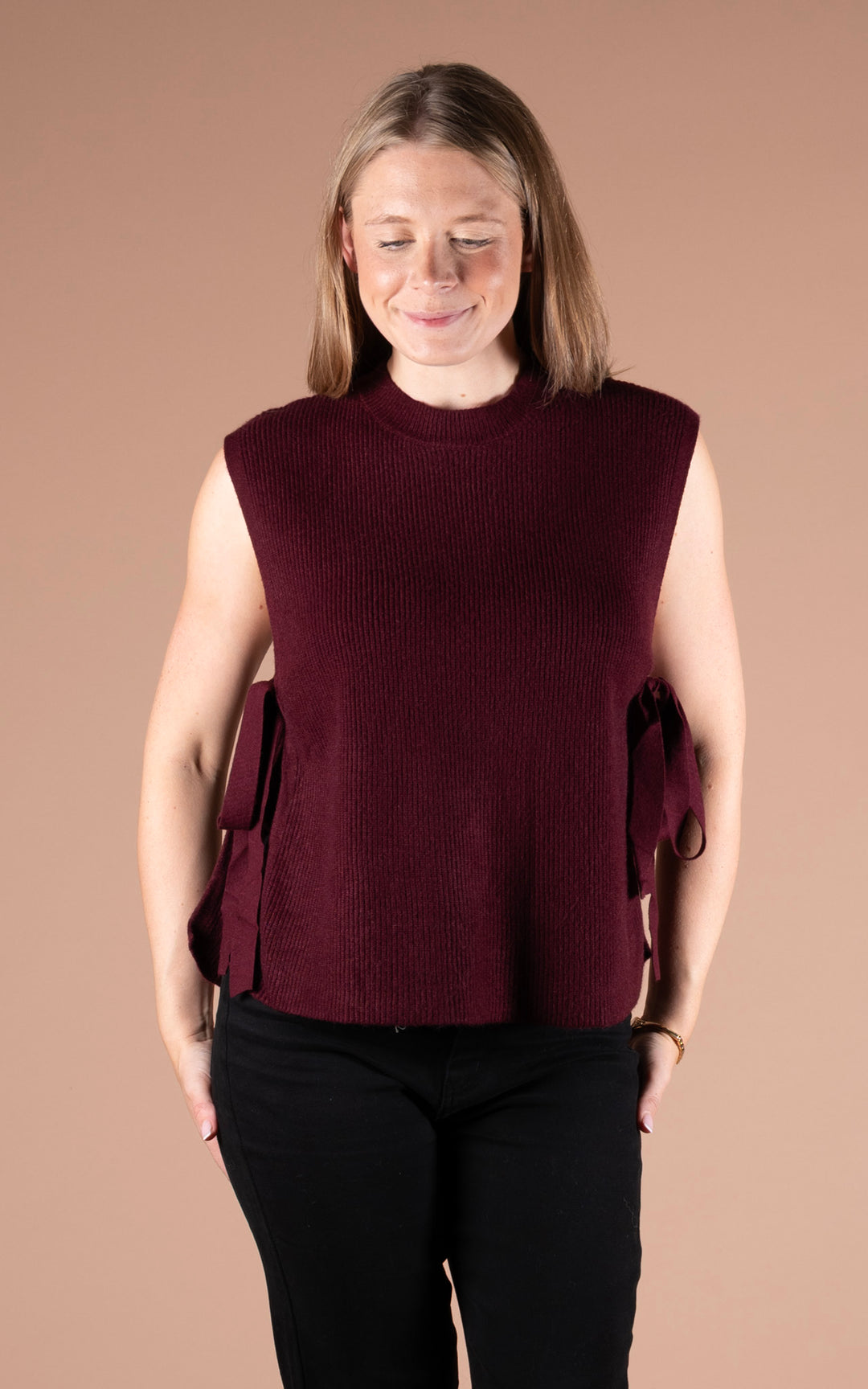 Alba Side Tie Vest | Plum