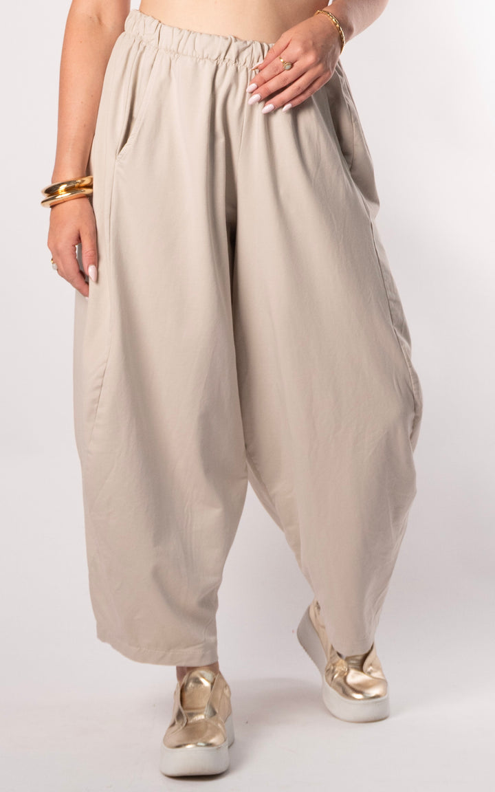 Callie Balloon Jogger | Beige
