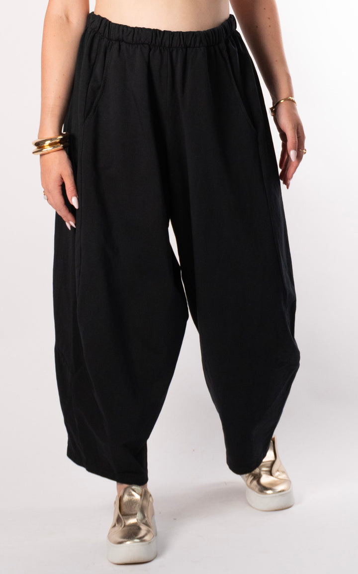 Callie Balloon Jogger | Black