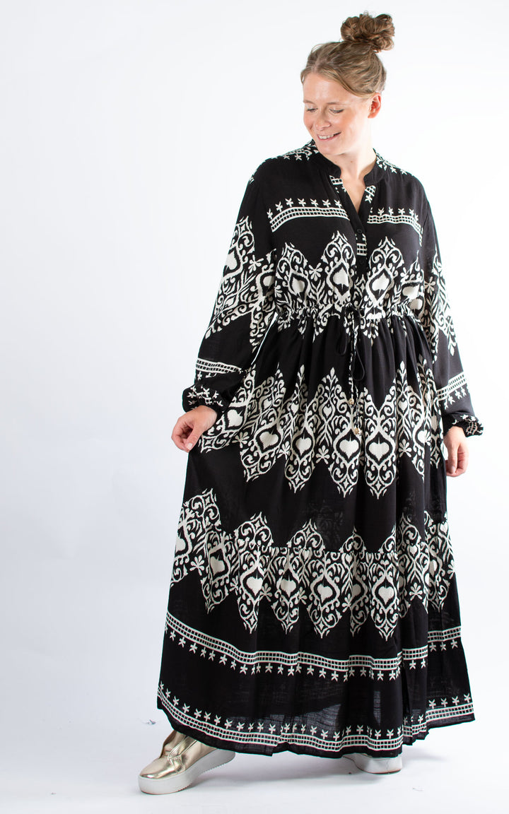 Carine Patterned Dress | Black