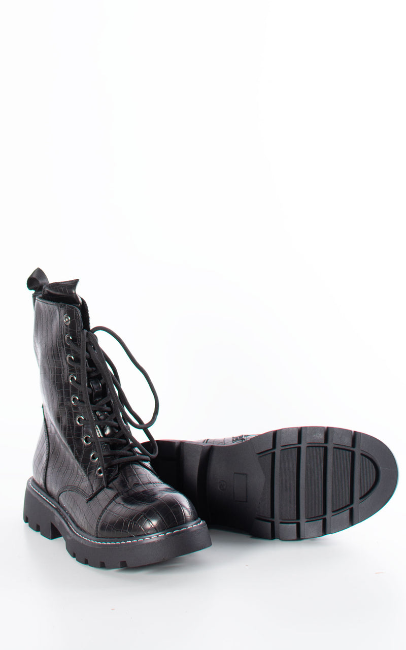 Carla Ankle Boots | Black