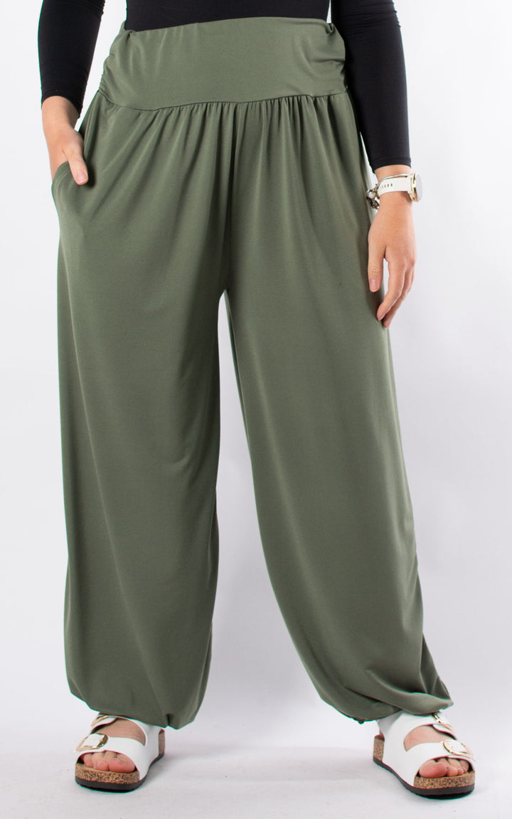 Cath Harems | Khaki