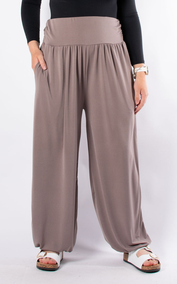 Cath Harems | Mocha
