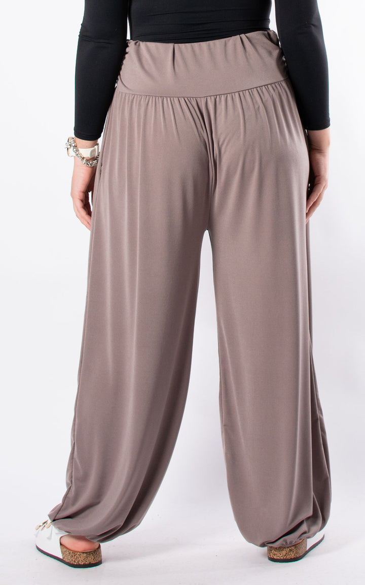 Cath Harems | Mocha