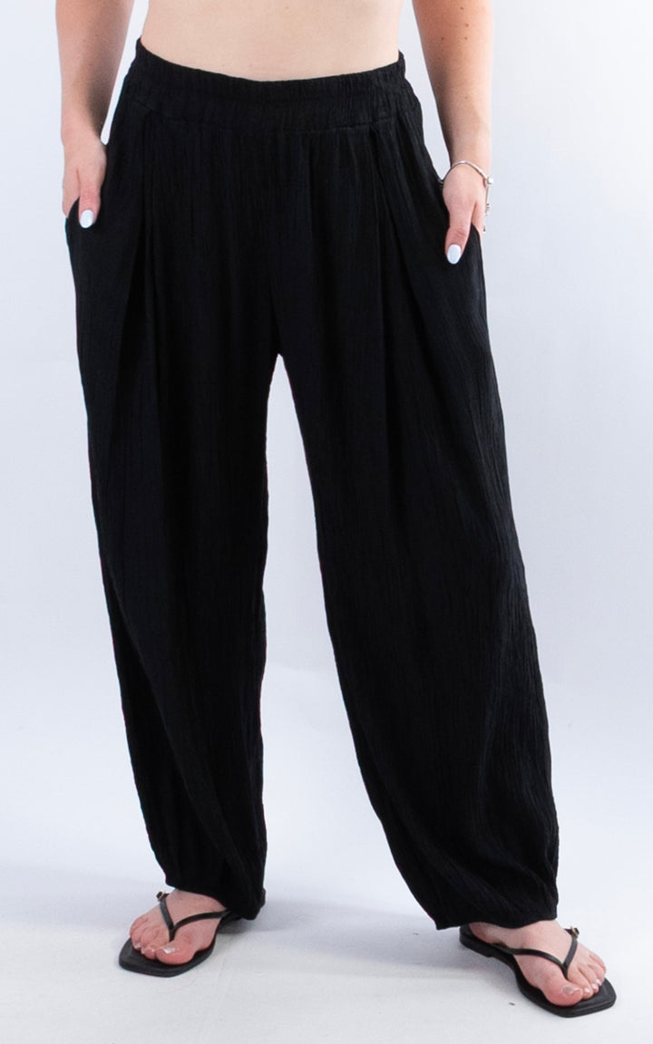 Cleo Crinkle Balloon Trousers | Black