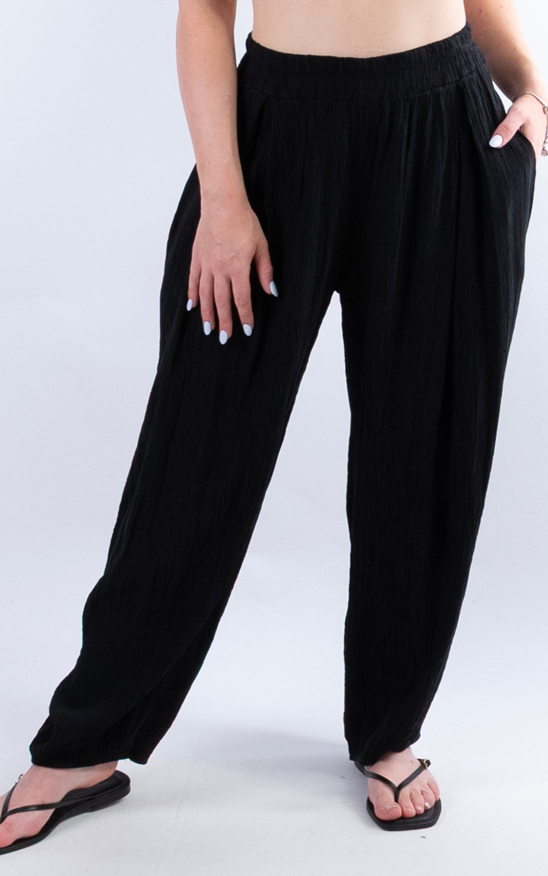 Cleo Crinkle Balloon Trousers | Black