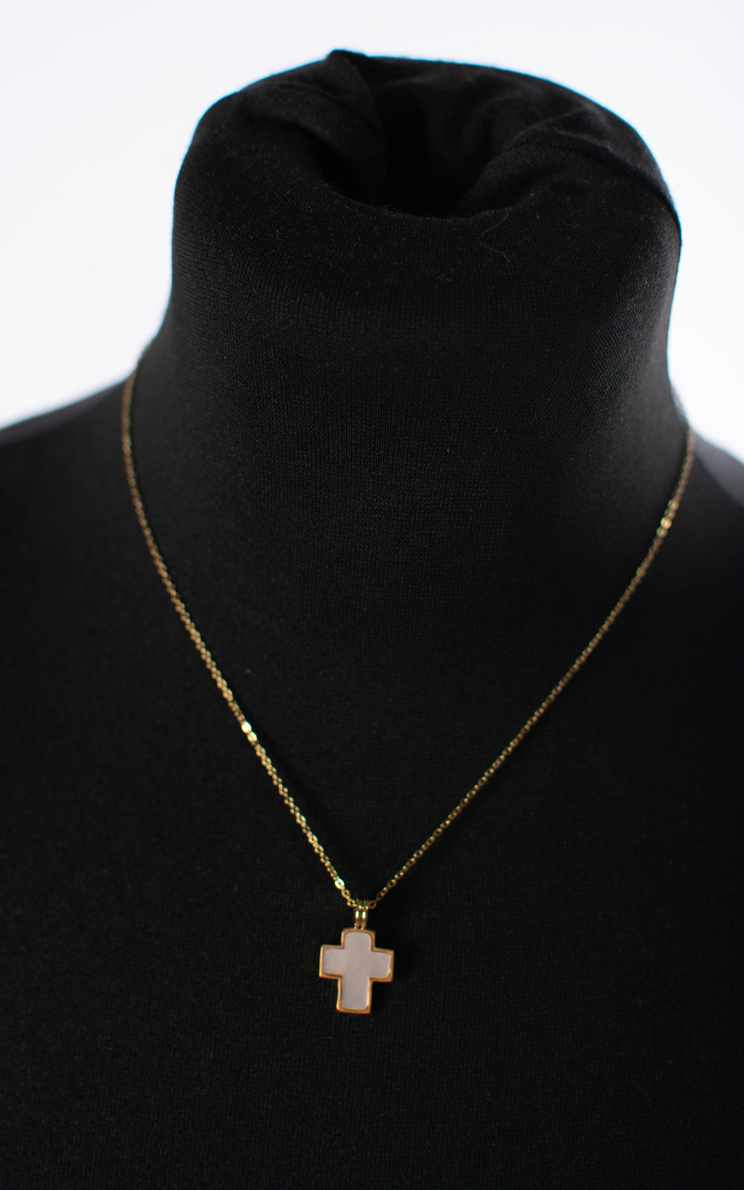 Cross Necklace | Necklace | Gold