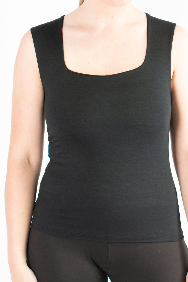 BASIC | Vest | Black