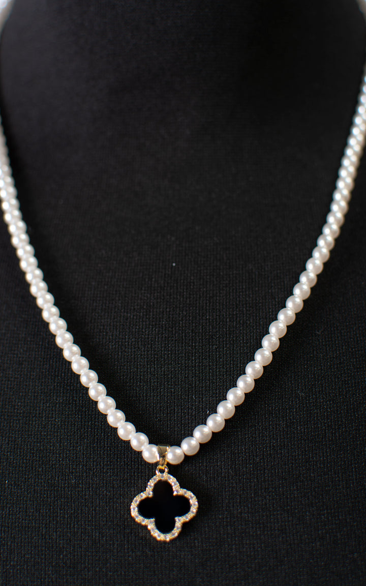 Necklace | Clover | Black