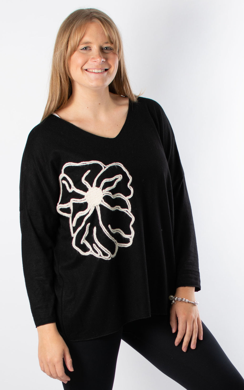 Side Flower V-Neck | Black