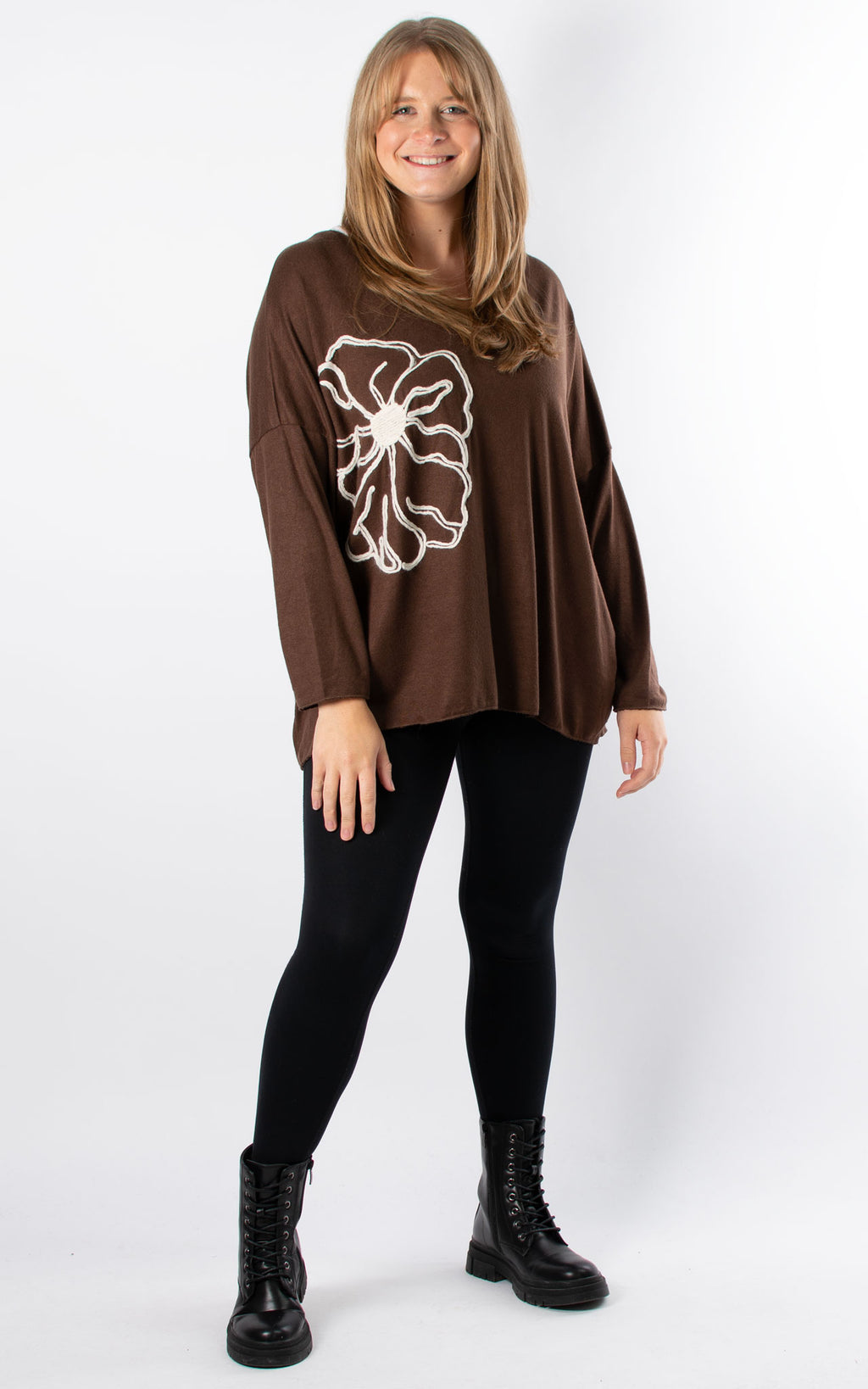 Side Flower V-Neck | Chocolate