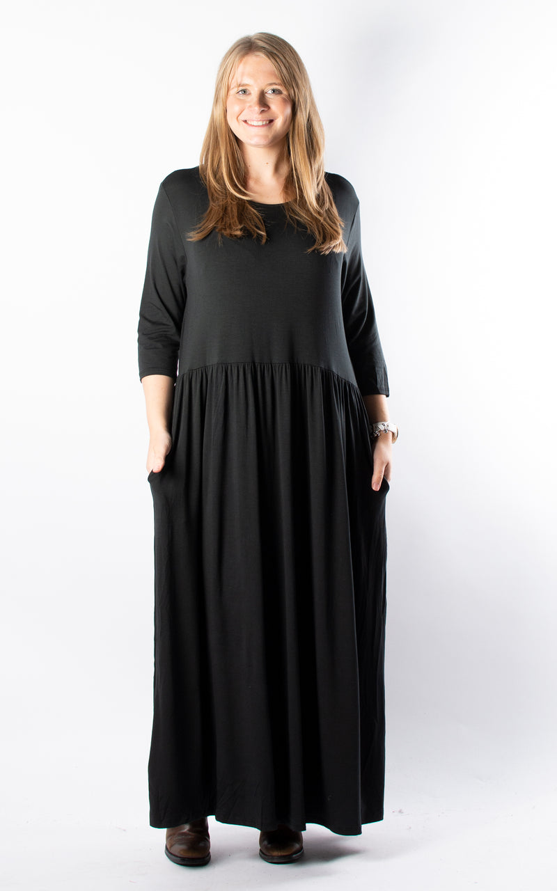 Nova Dress | 3/4 | Long | Black