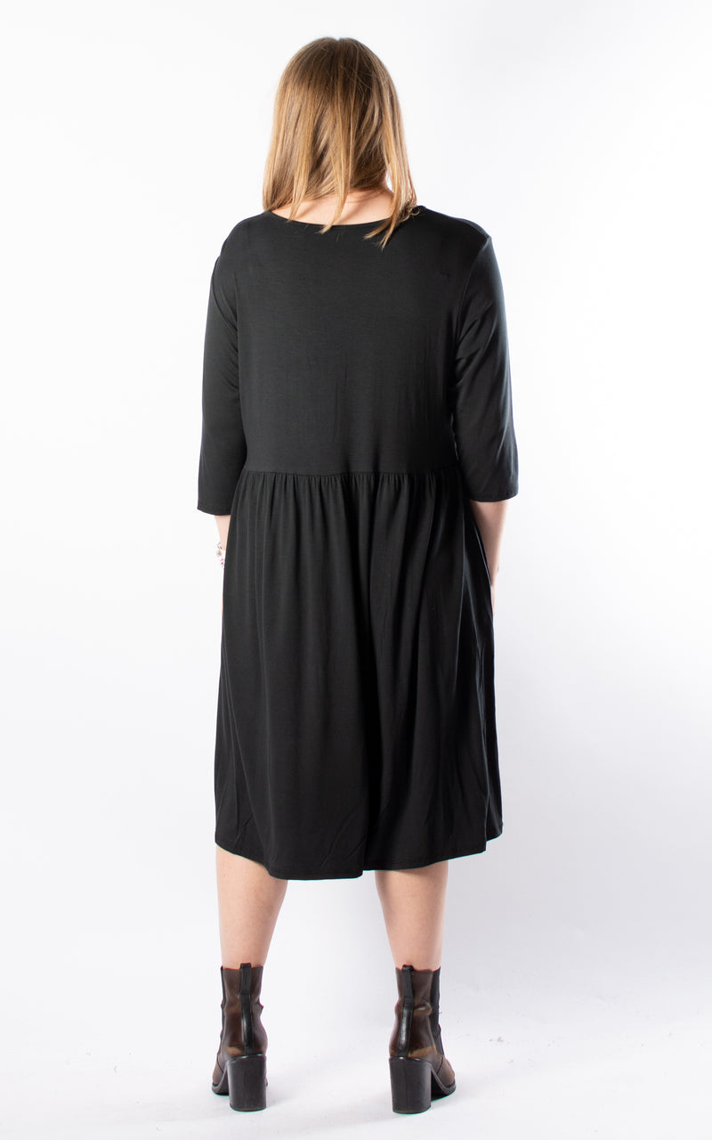 Nova Dress | 3/4 | Short | Black