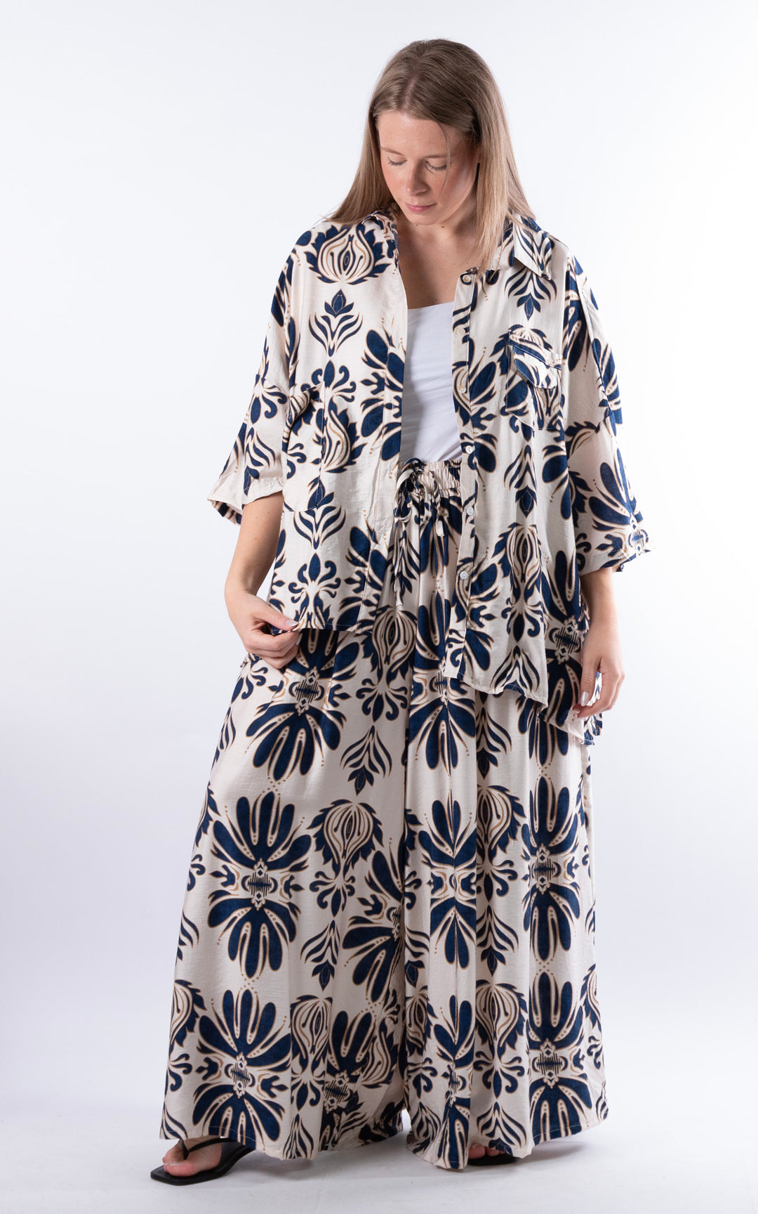 Cove Pattern Drawstring Trouser | Navy