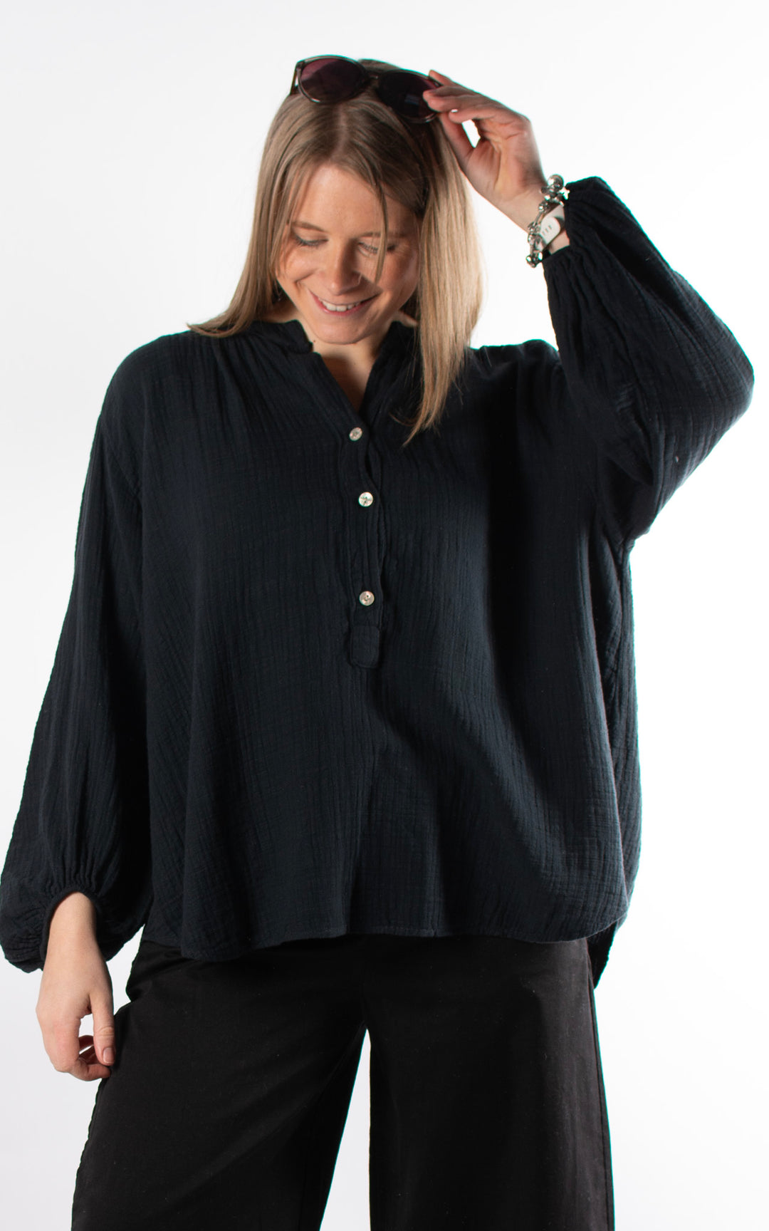 Victoria Button Top | Black