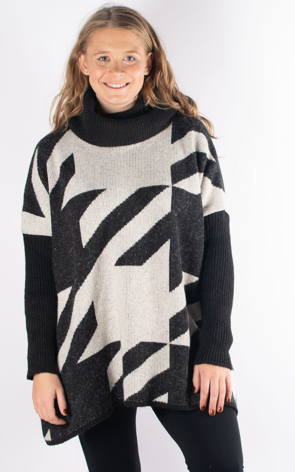 Dogtooth High Neck Jumper | Black