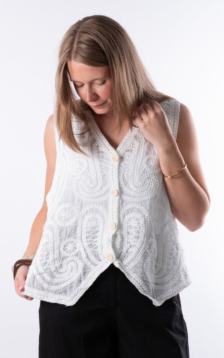 Ella Embroidery Vest | White