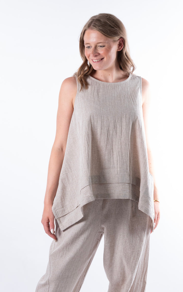 Ella Linen Mix Pocket Top | Mocha