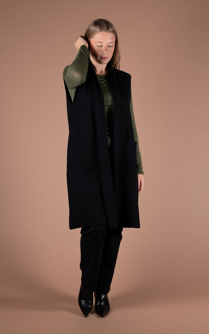 Emi Longline Waistcoat  | Black