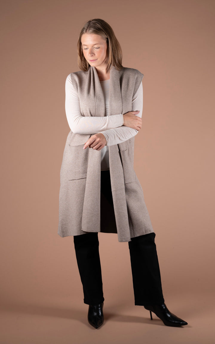 Emi Longline Waistcoat  | Mocha