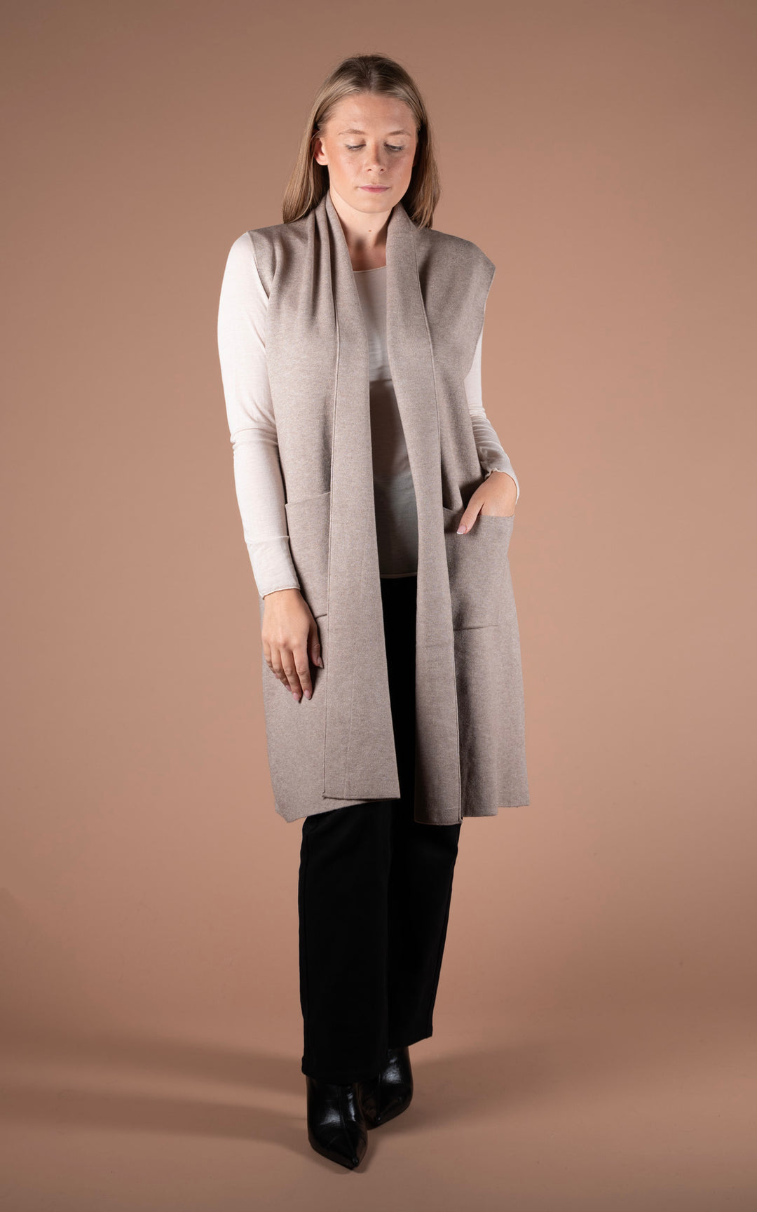 Emi Longline Waistcoat  | Mocha