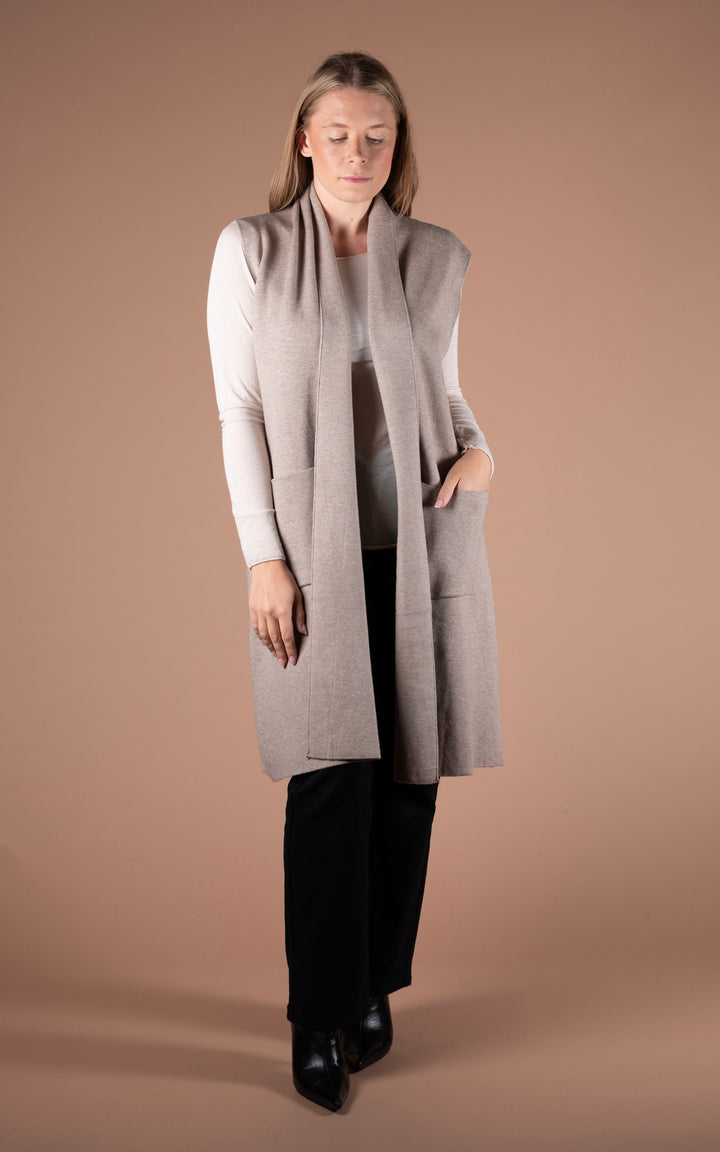 Emi Longline Waistcoat  | Mocha