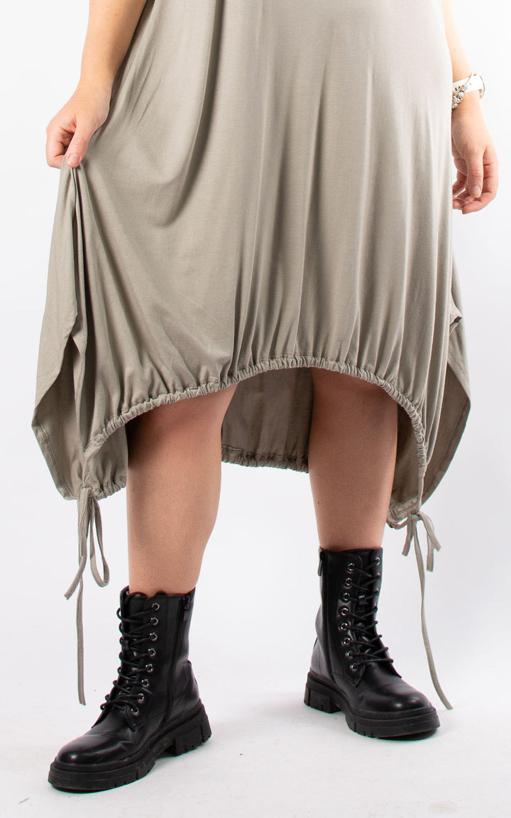 Erin Dress | Taupe