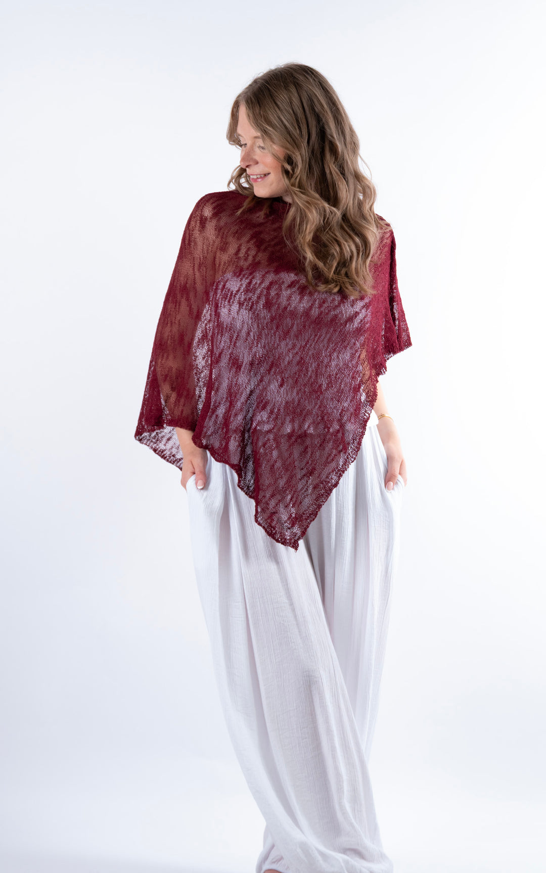 Fine Knit Poncho | Wine