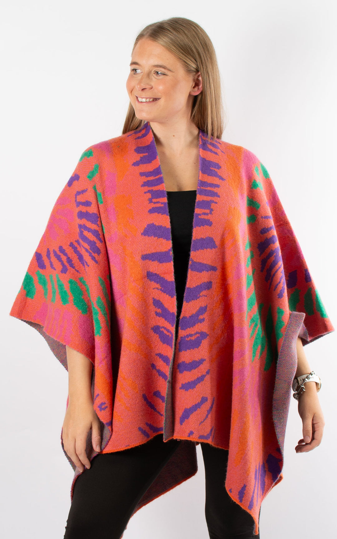 Gill Cape | Coral