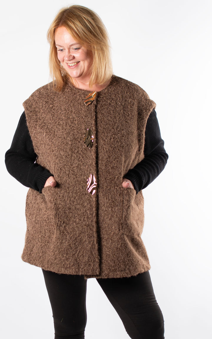 Gold Brooch Waistcoat | Chocolate