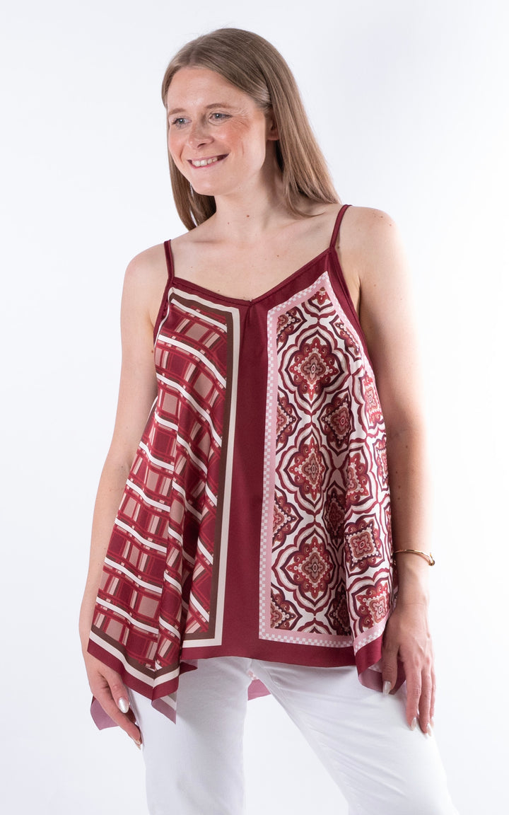 Handkerchief Paisley Vest | Burgundy