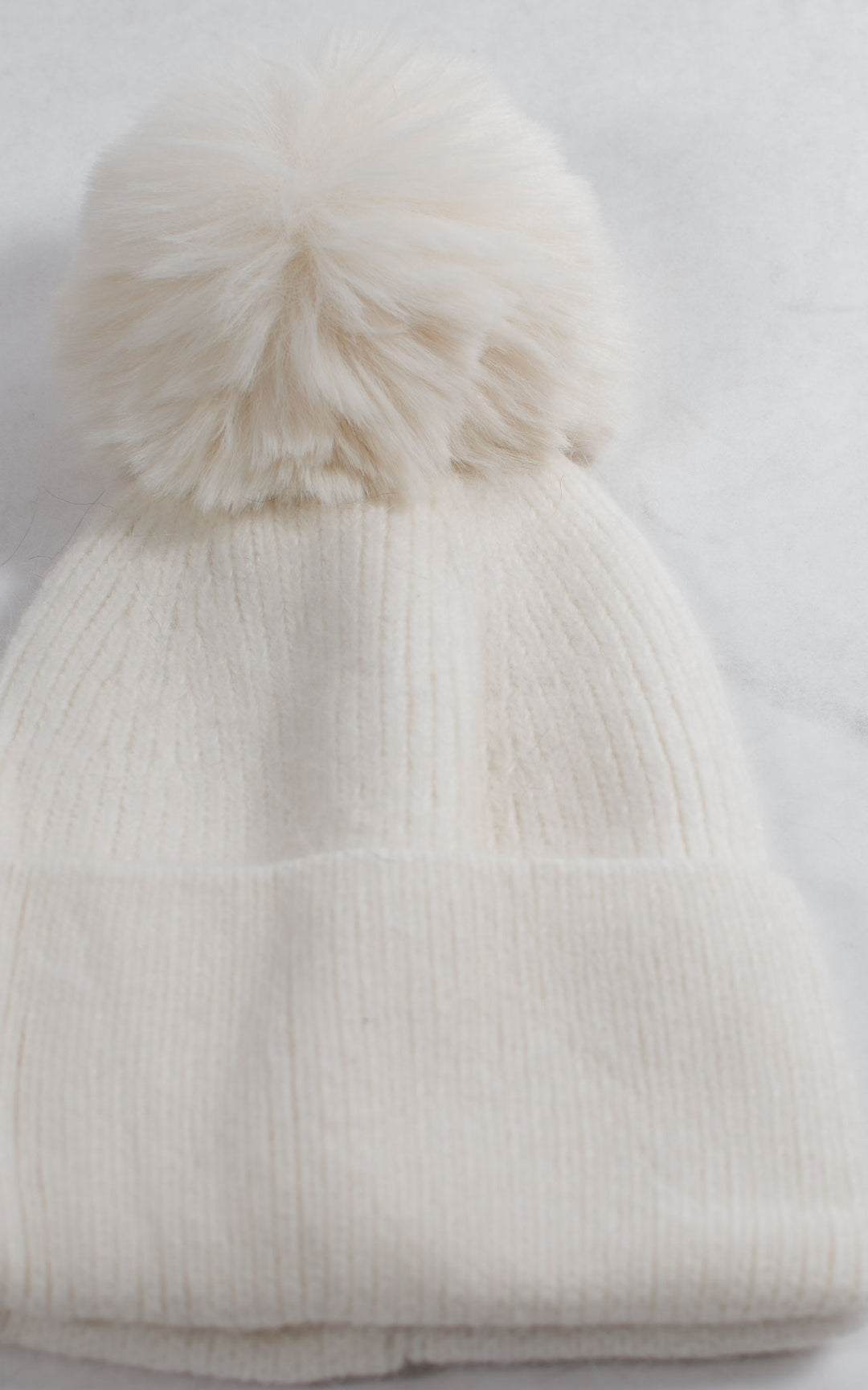 Hat | Pom Pom | White