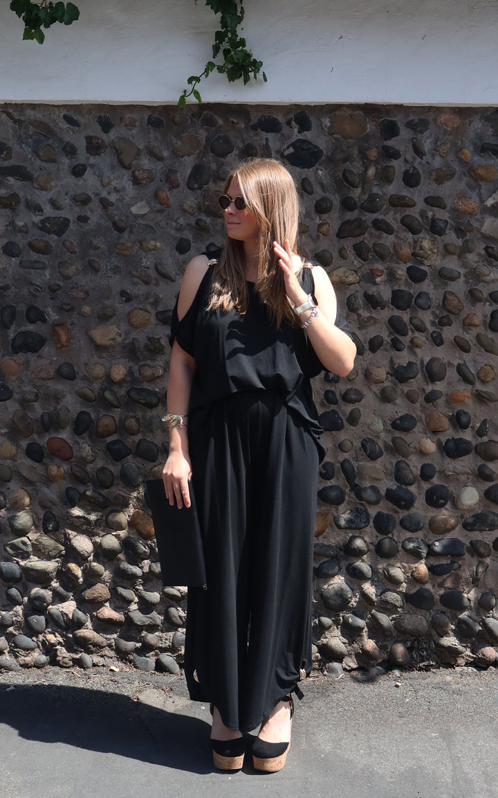 Sheila Cold Shoulder | Black