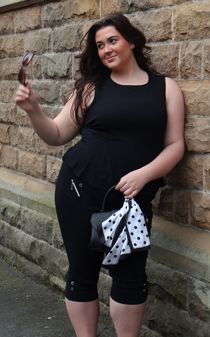 Capri Pants | Black