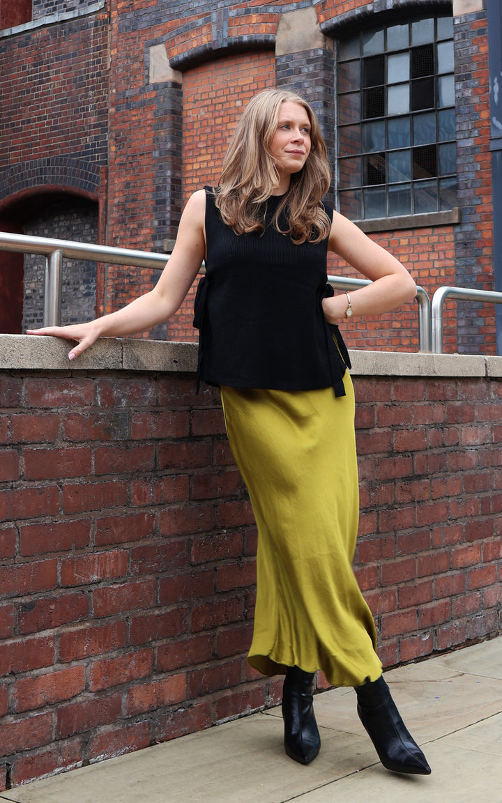 Alba Side Tie Vest | Black