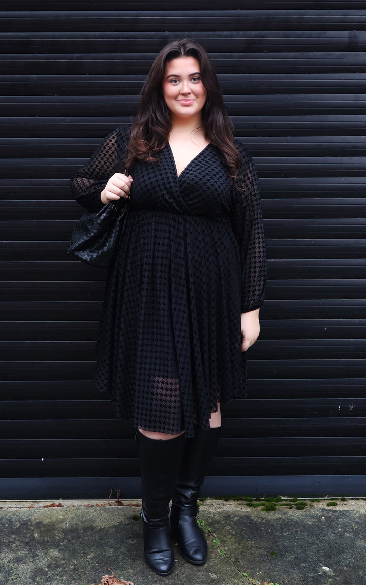 Dogtooth Print Dress | Midi