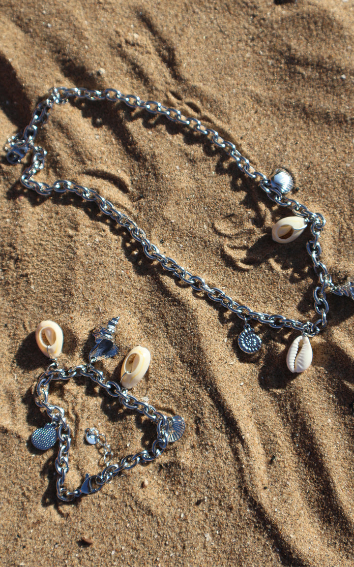 Seashell | Necklace | Silver
