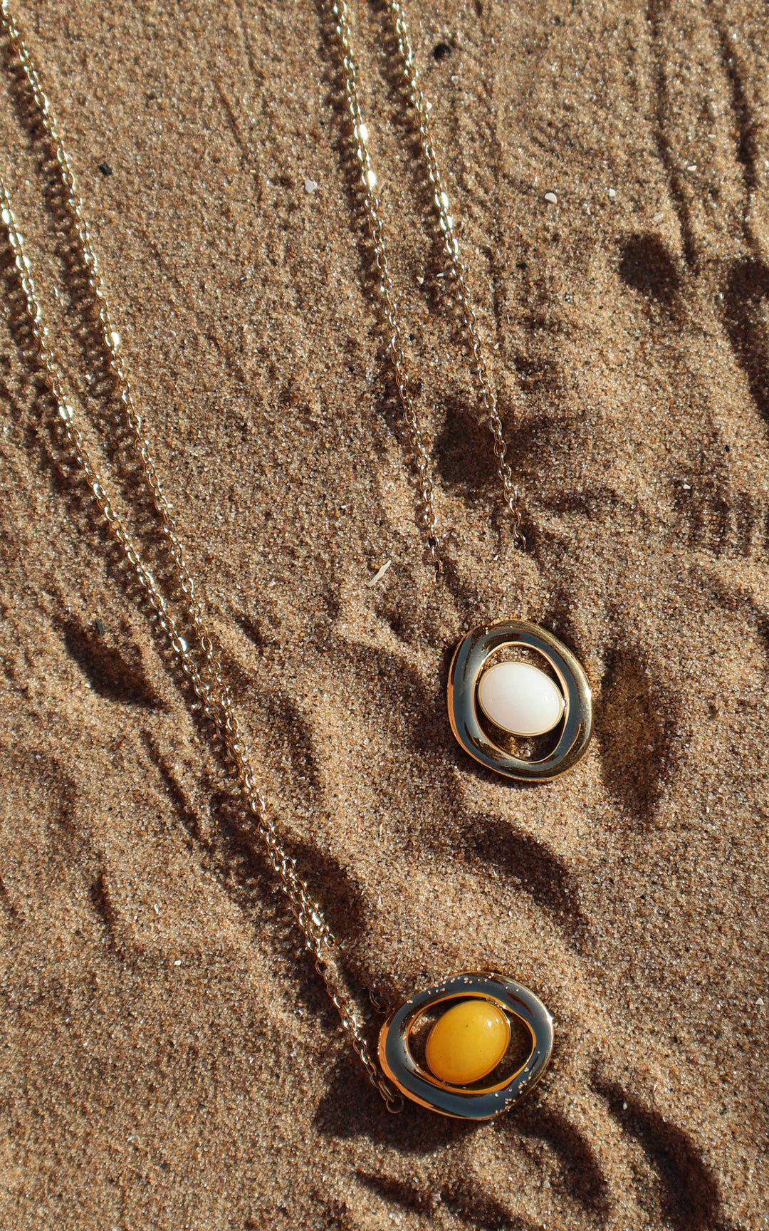 Oval Pearl | Necklace | White