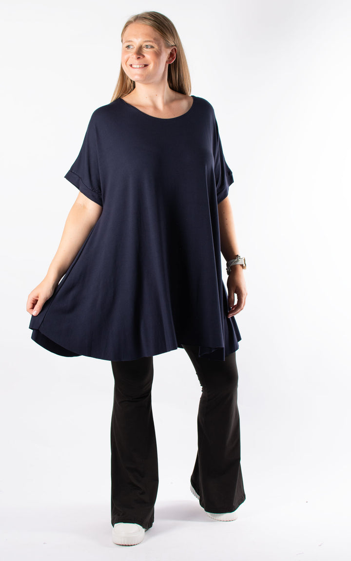 Jesse Swing T | Navy